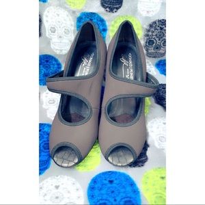 Donald J. Pliner Brown Tiff Peep Toe Pumps